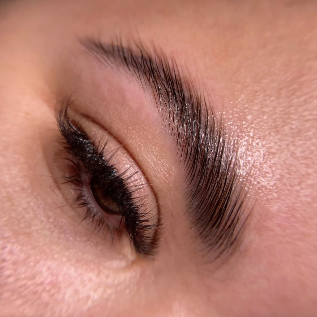 what-is-eyebrow-tinting