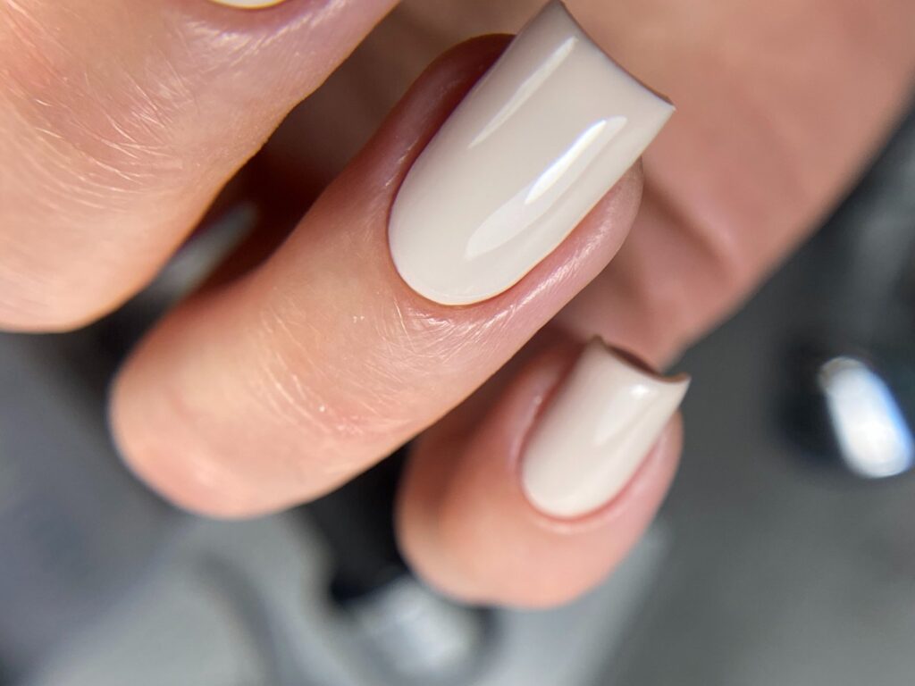 salon-ready combi manicure + gel individual-nail-training
